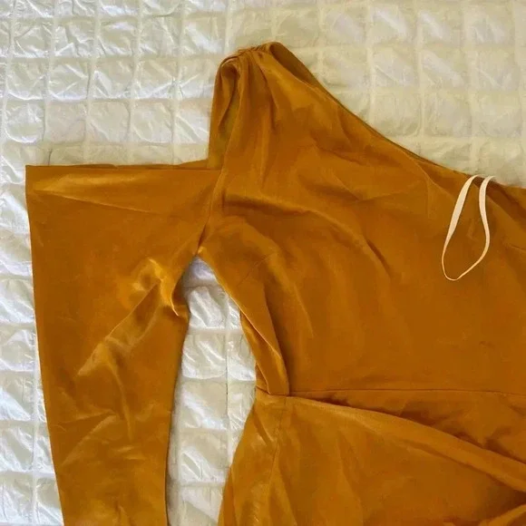 Camila Coelho Stella mini dress in gold - Picture 8 of 14